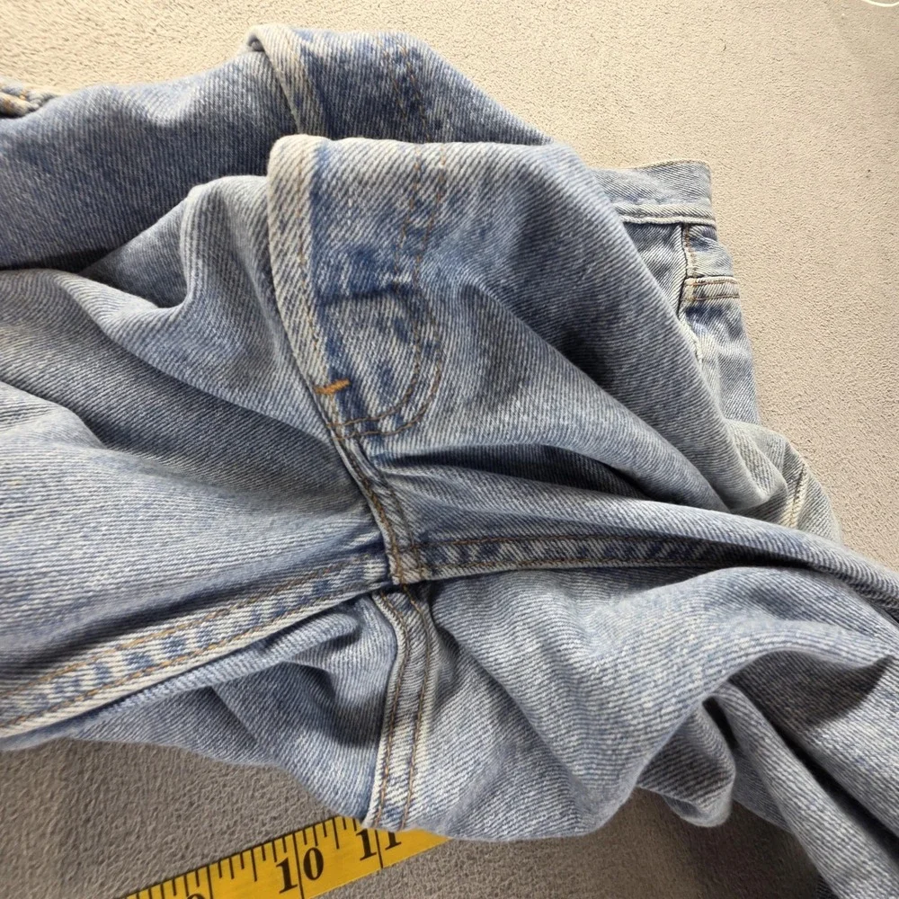 Vintage Levis 501 Jeans Mens Blue Light Wash Made In USA Button Fly Fits 31x30